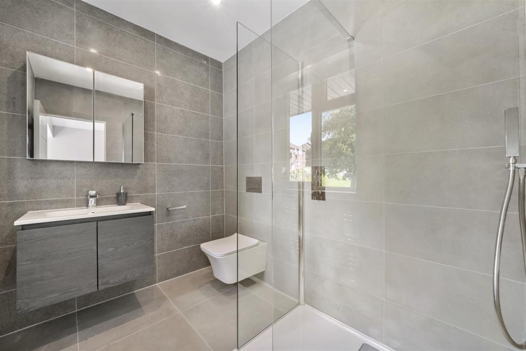 Bath 2.jpg