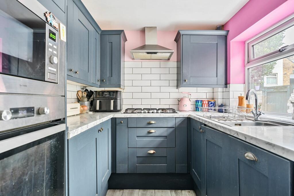 Kitchen (1)