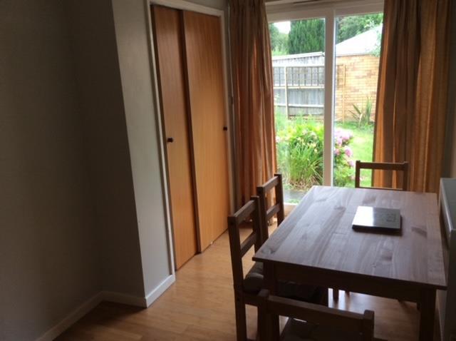 3 Bushy Close dining room.JPG