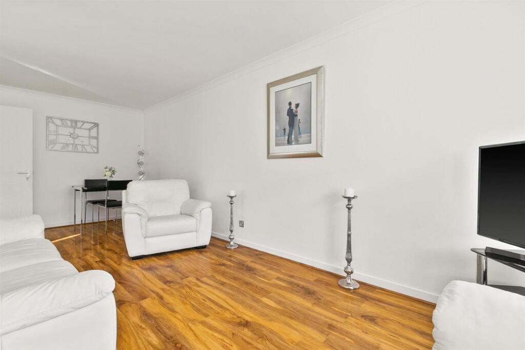 Broomhill-4.jpg
