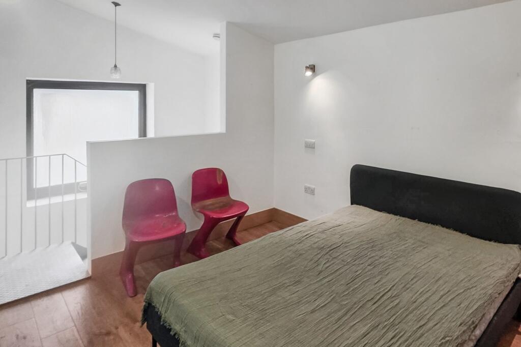 46a Rainham Road, Kensel Green, London NW10 5DG