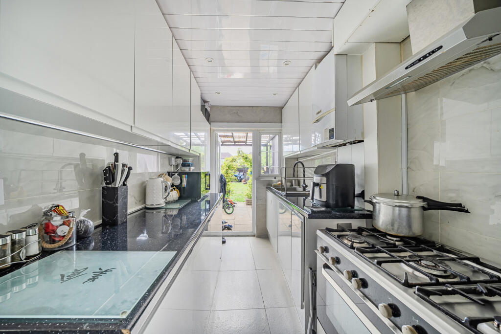 1303579-22-6849a7...