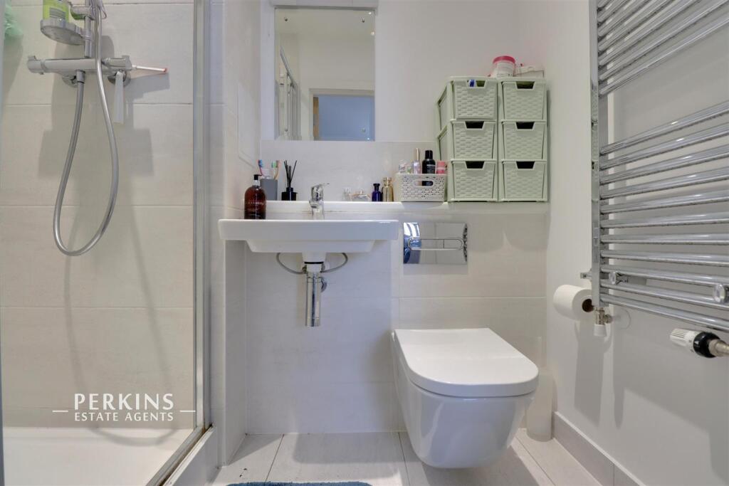 ENSUITE.jpg