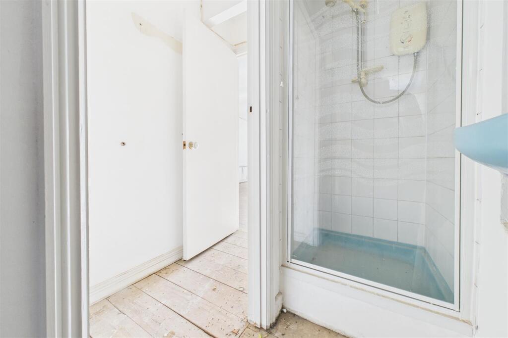 30 The Mall, Clifton Village, Bristol BS8 4DS | Fr