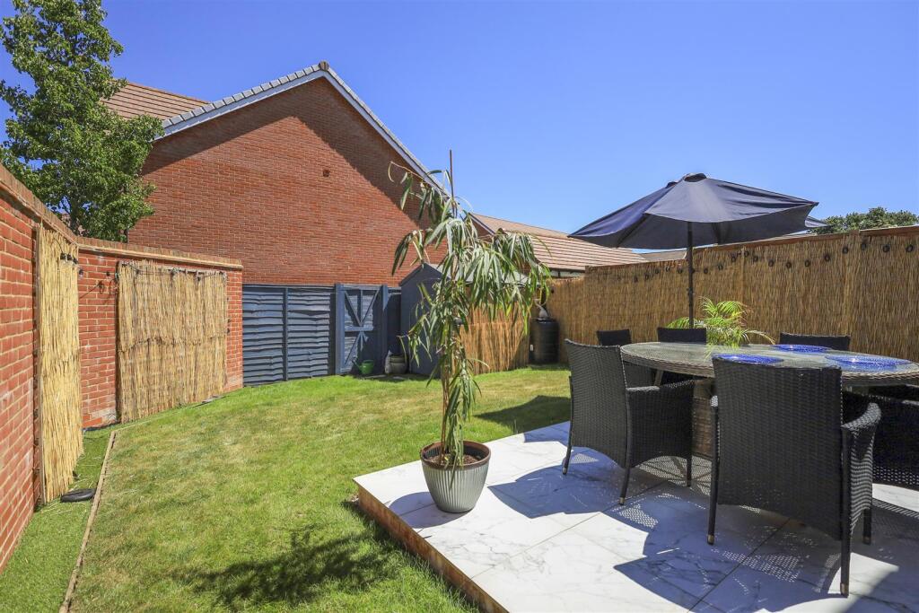 14 Kings Road, Ringmer, BN8 5FS (14).jpg