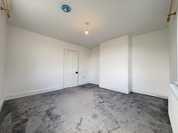 Reception room - bedroom 5 (2)