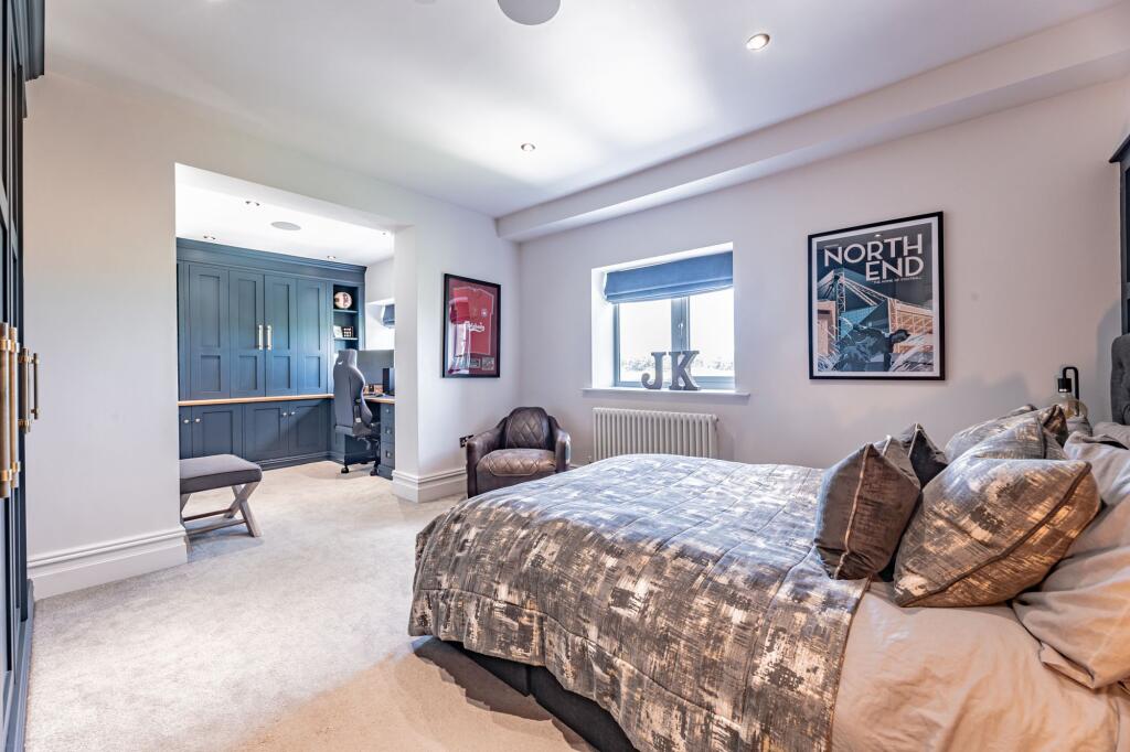 Marsh Lane, Longton, PR4