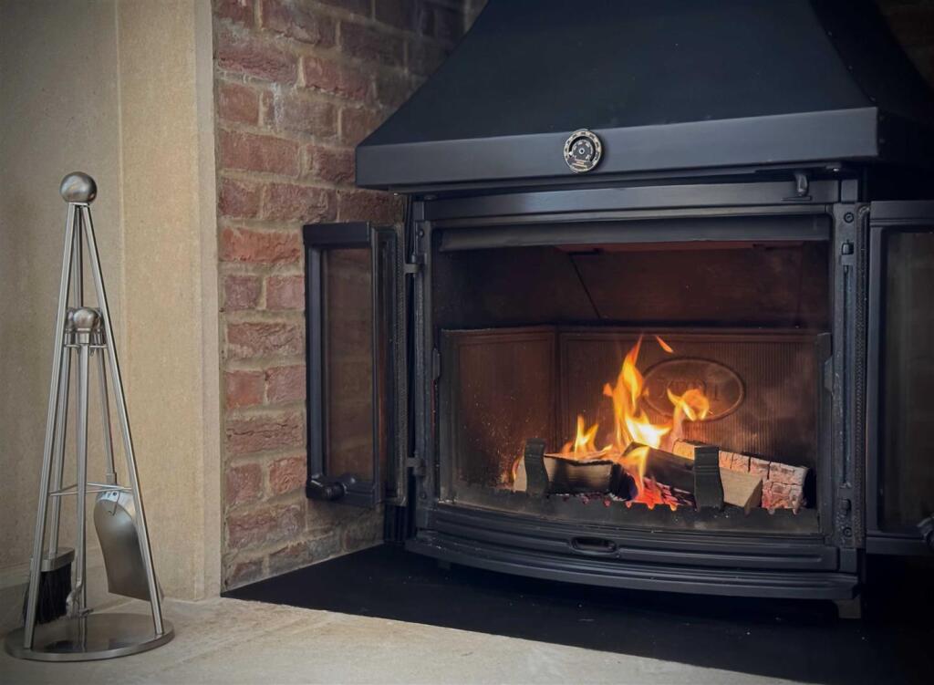 Fireplace.jpg