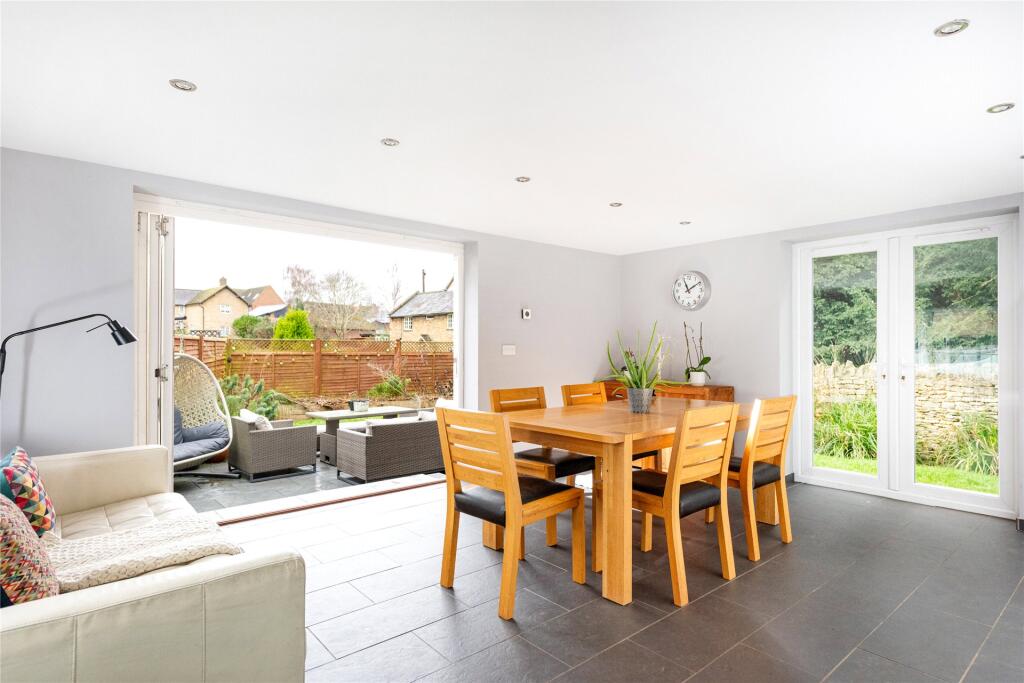 Dining/Family Room