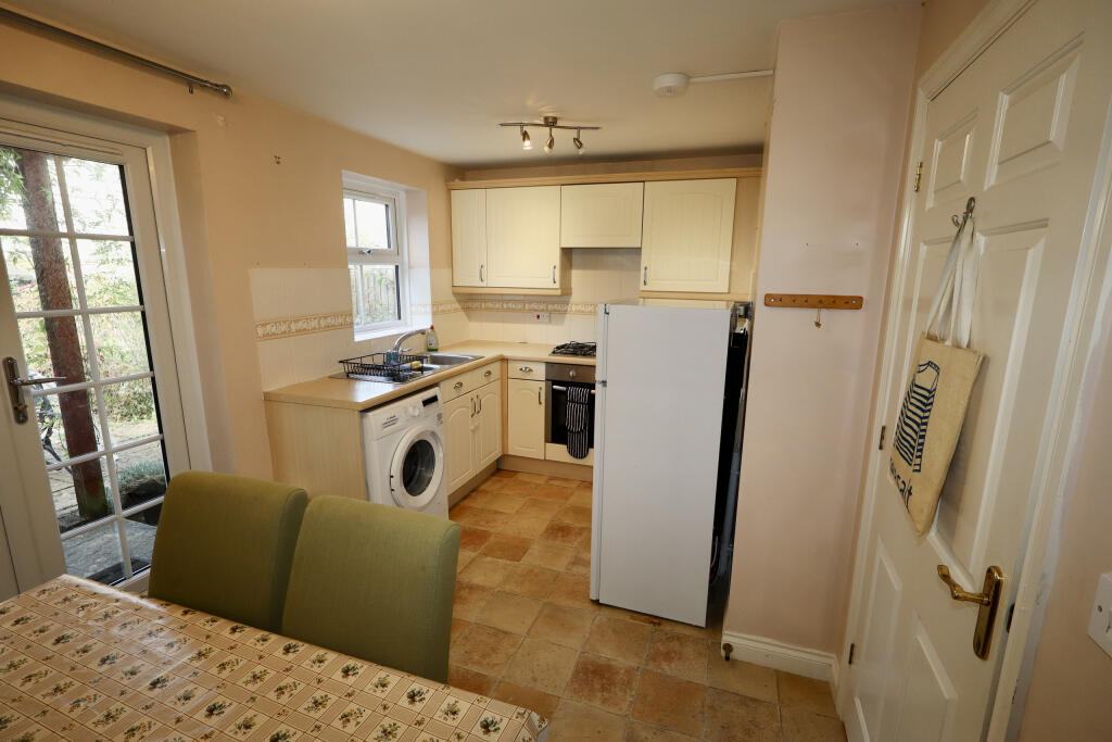 Kitchen / dining room