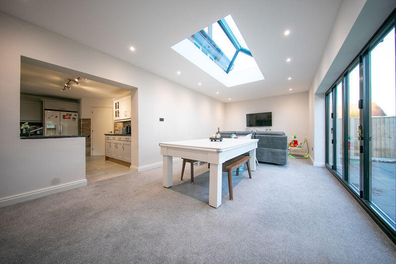 Open plan kitchen, living and dining ...