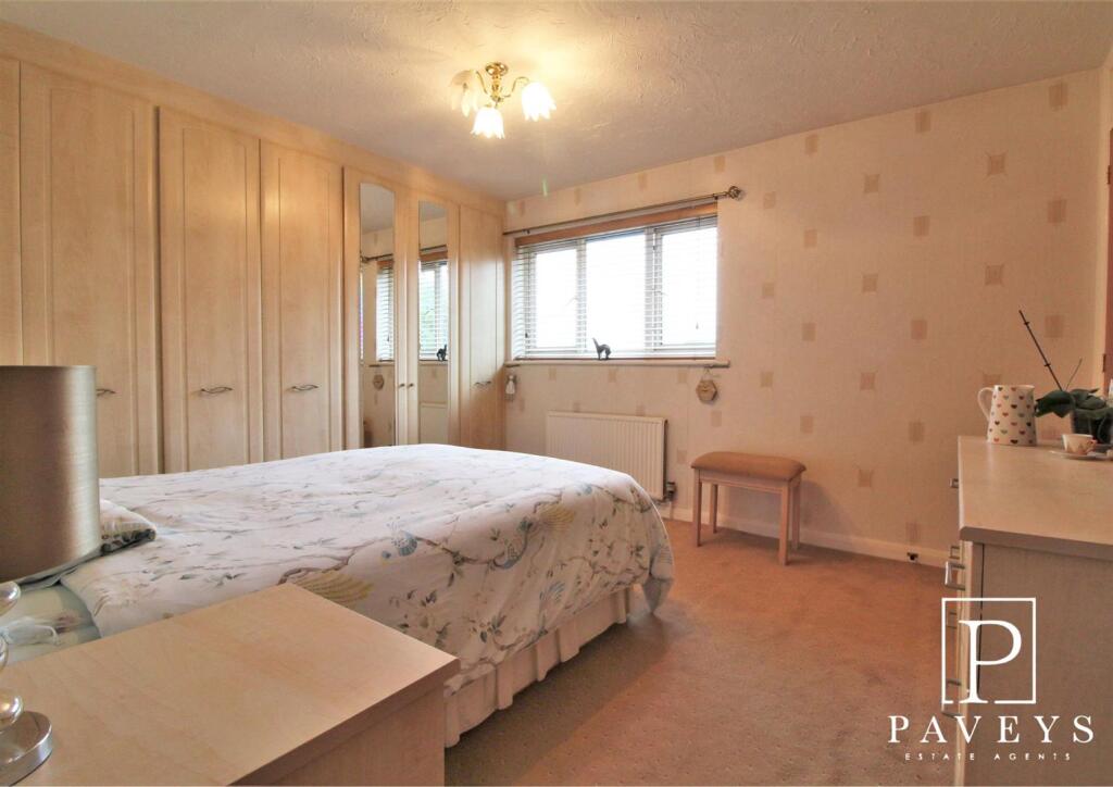 BEDROOM TWO