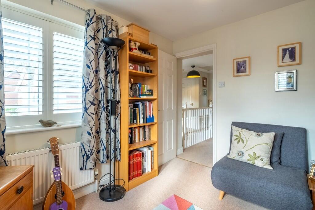 17 Clarke Close-4...