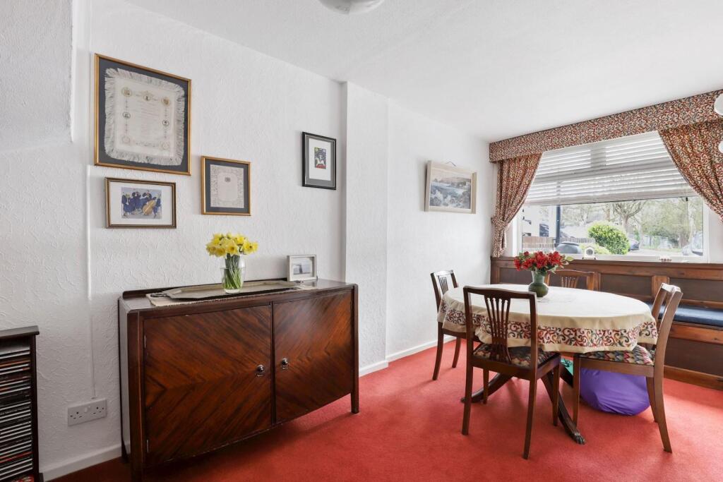 01-4250JHPropWorld - 97 Longton Grove - 3 (1)-medi