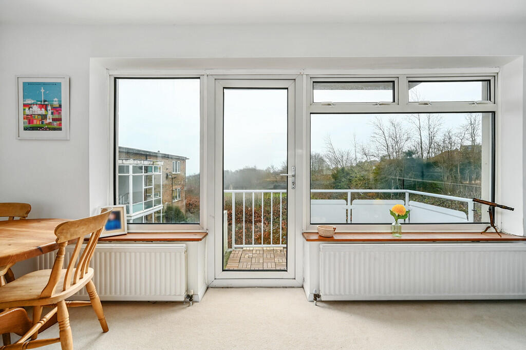 66 Woodland Court...