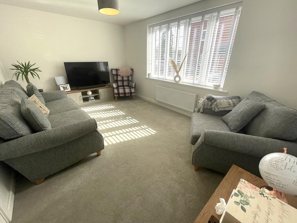 lounge use