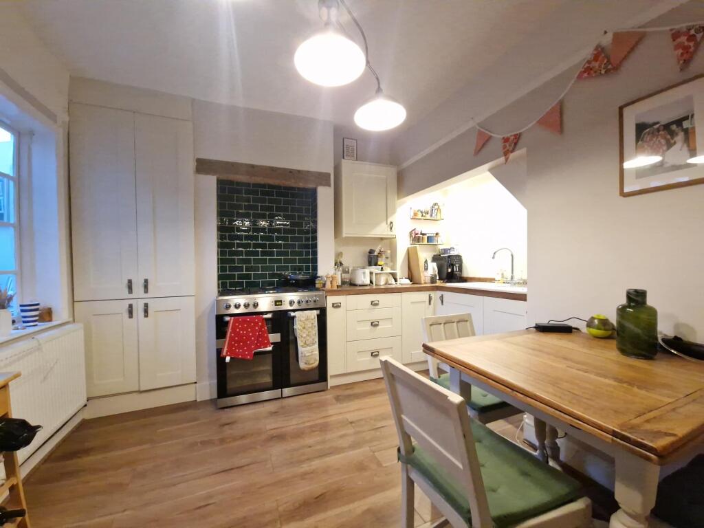 Kitchen / Dining Room