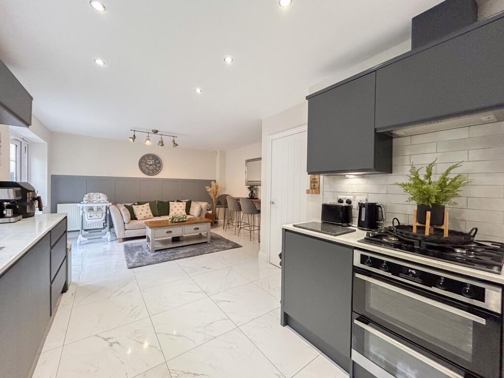 Kitchen/Dinning Room
