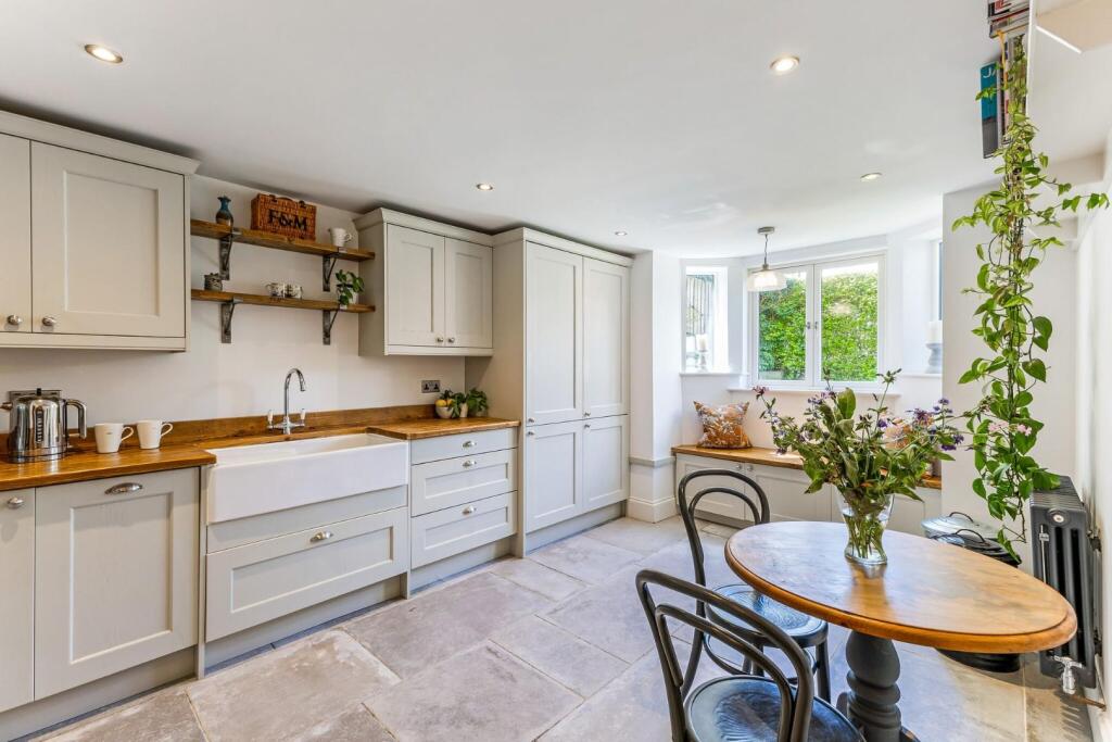 92291_1-Maple-Terrace-Yeadon-Leeds (12)_low.jpg