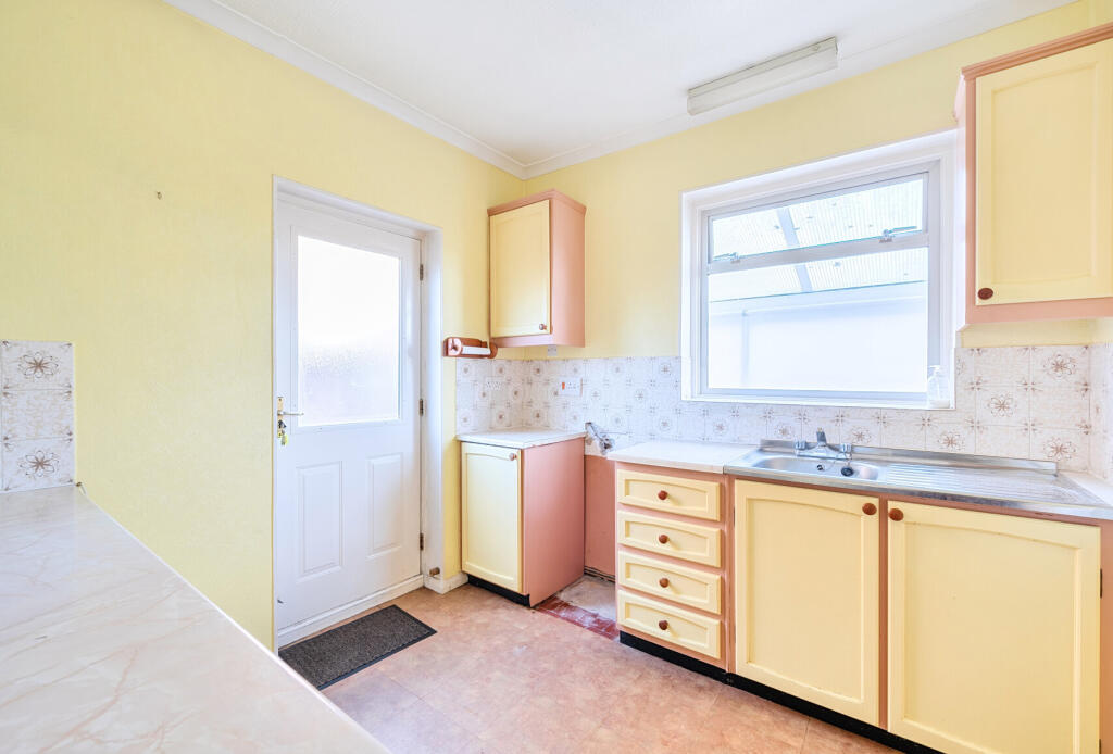 1333693-11-6891c9...