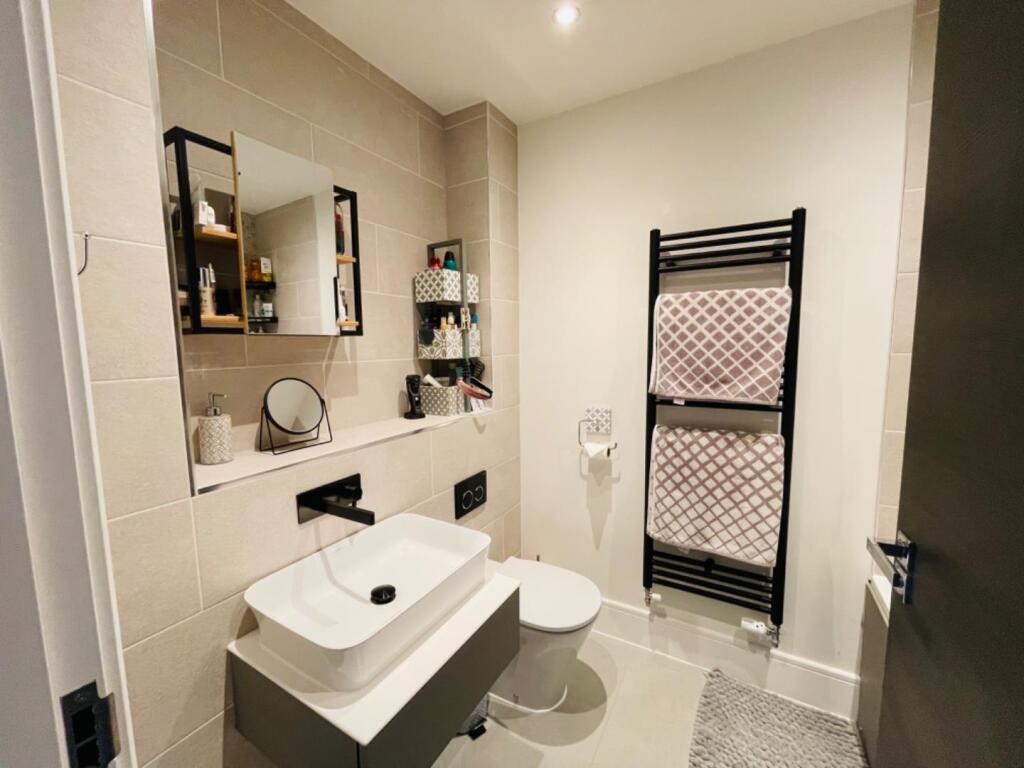HOUSE BATHROOM