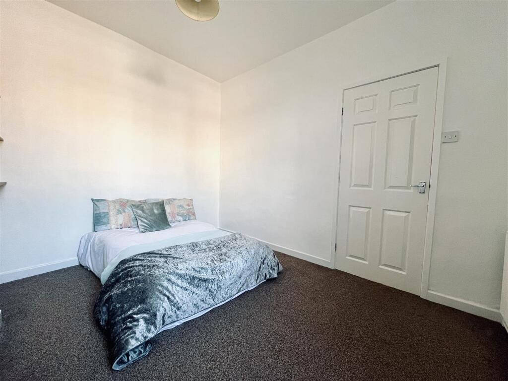 Bedroom 2 Aspect 2