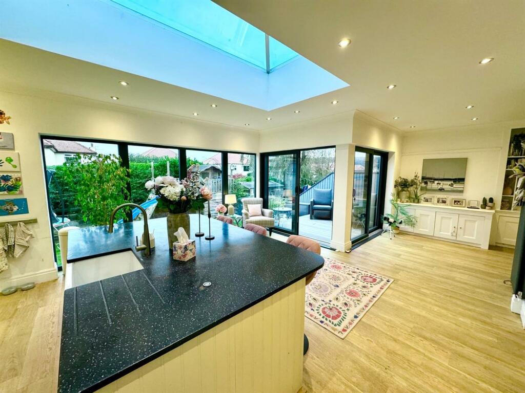 PHOTO-2024-11-03-21-01-29 (30).jpg