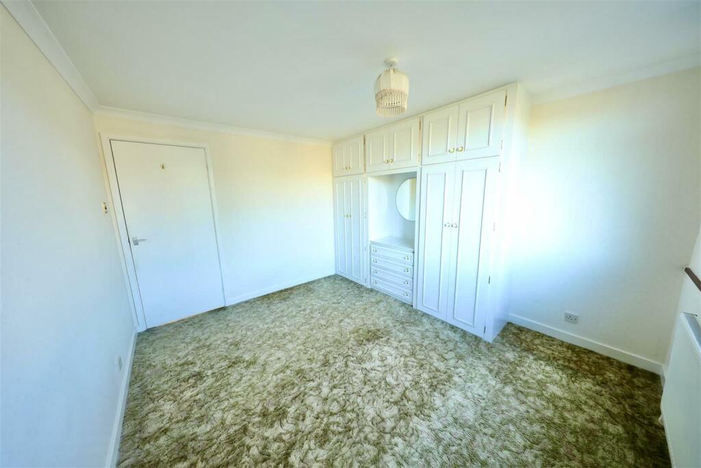 11 The wolds - Bed 2b.jpg