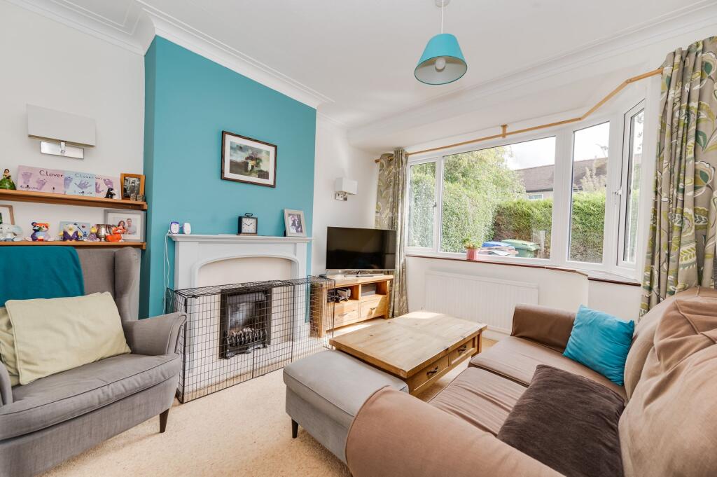 KITCHEN, SITTING ROOM AND LOUNGE