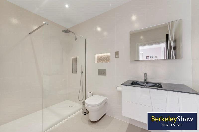 9e5ace5d--45AF-923E-7459D9B9D805-41112-000005D999F