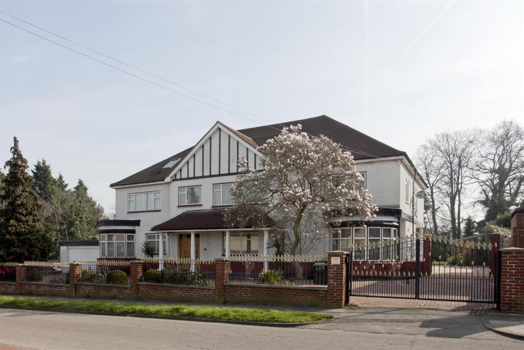 Front elevation - Old Park Ridings, Winchmore Hill