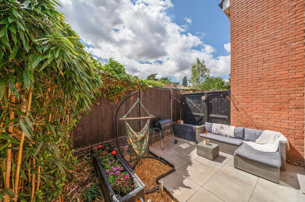 1315831-4-686bd19...