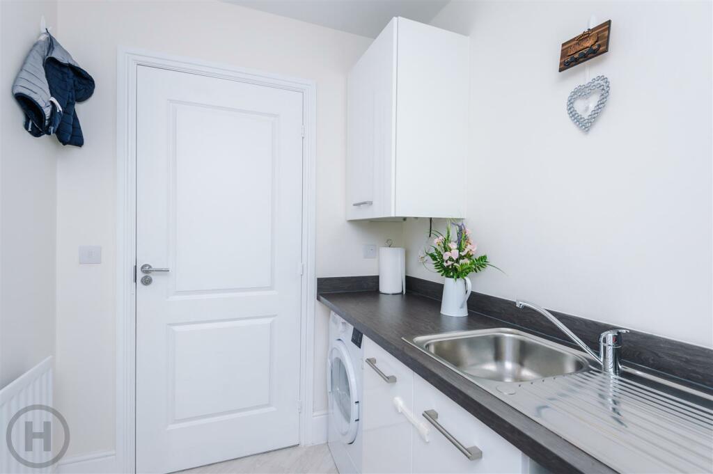Utility Room (2).jpg