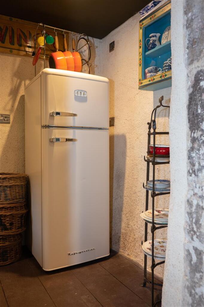 Castlehowe Kitchen f.jpg