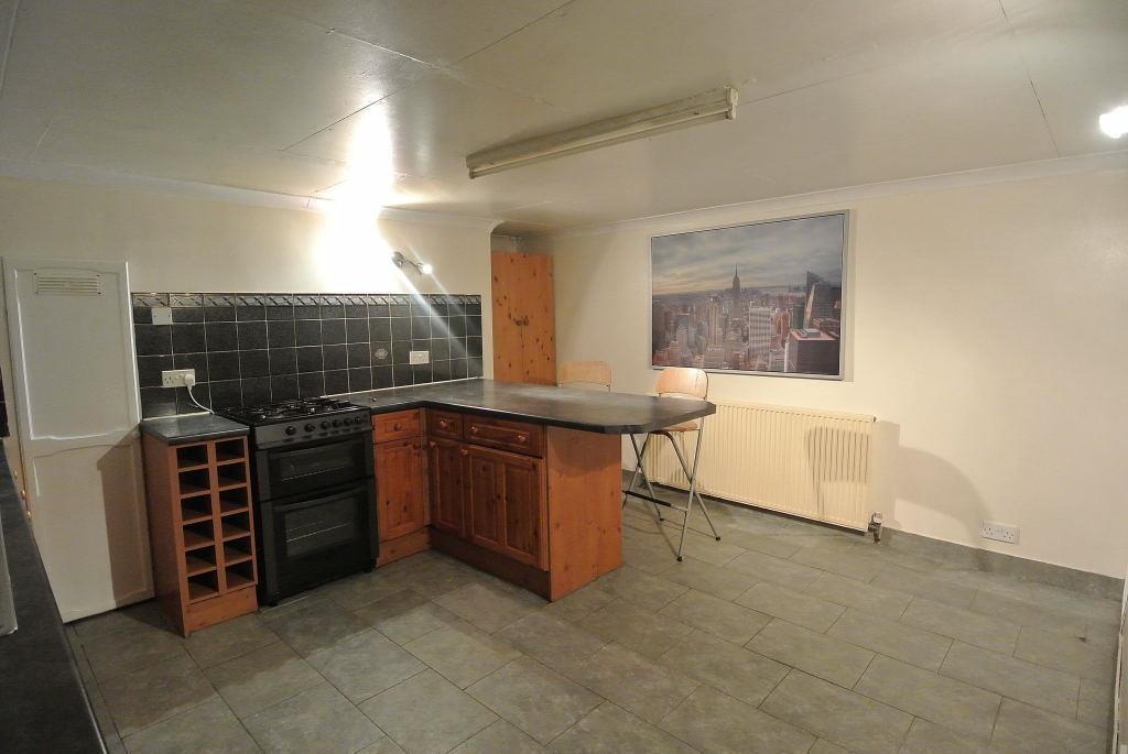 73 Wellington Street0003.JPG