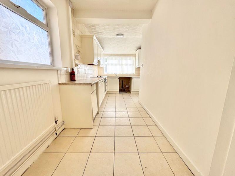 Kitchen breakfast room view 2