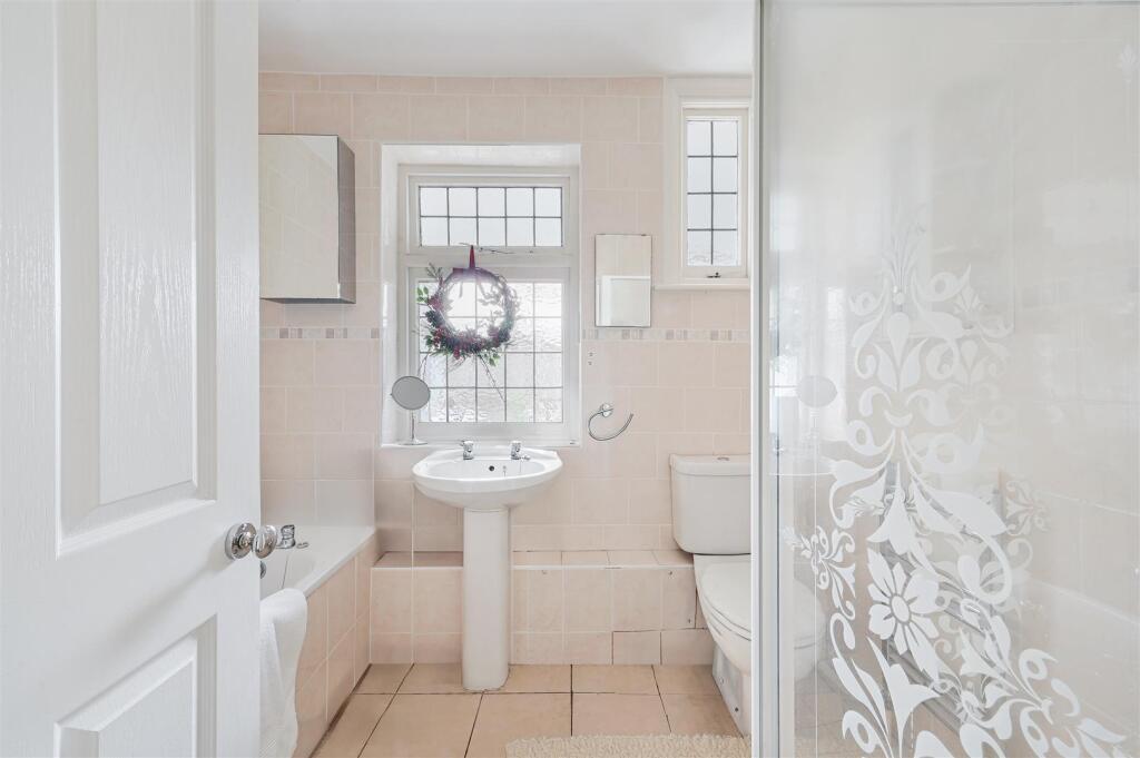 ST JAMES AVENUE, 6 (25).jpg