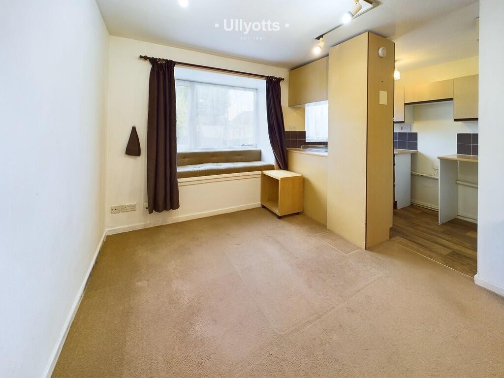 Sitting Room / Be...