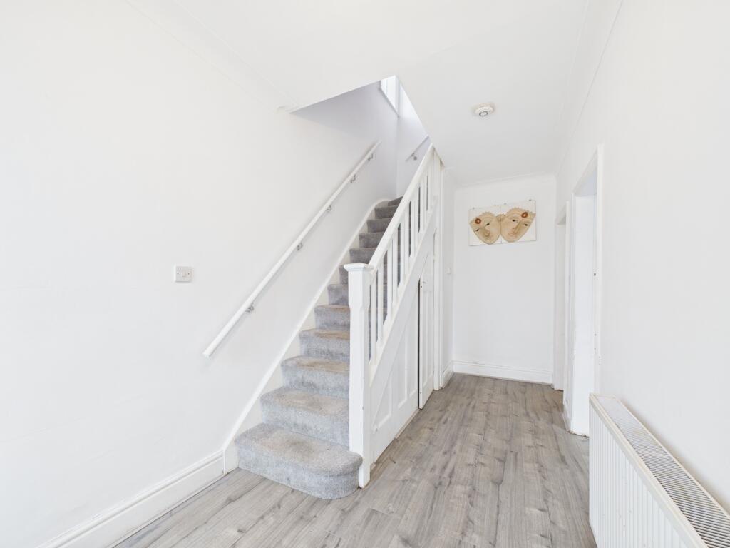 CAM02093G0-PR0057-STILL014