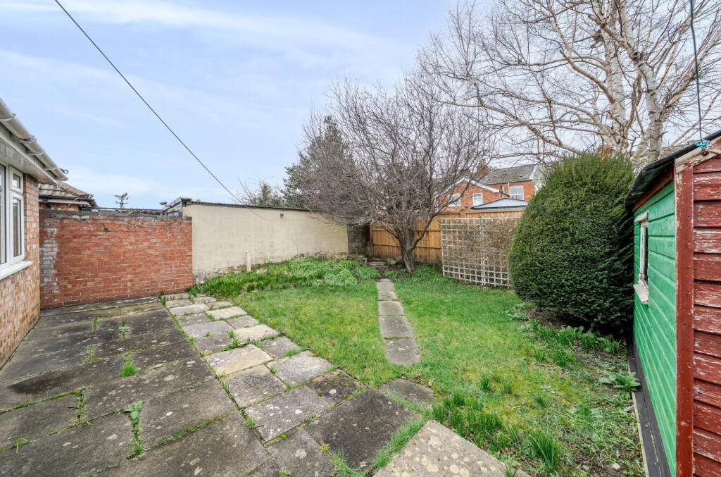 Rear Garden (11).Jpg