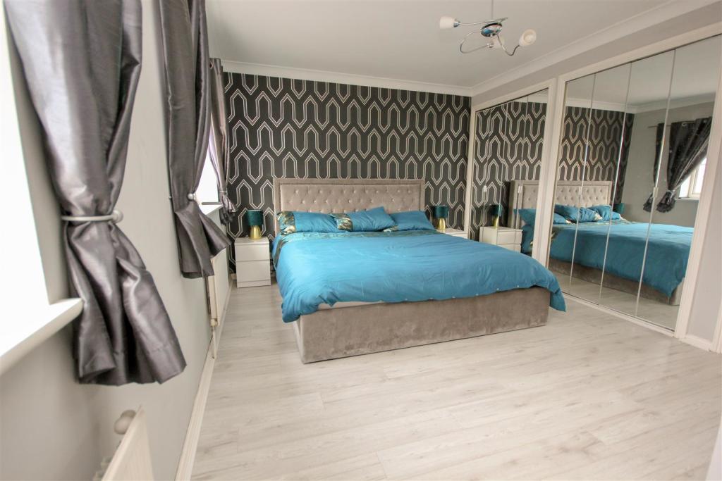 Master Bedroom.jpg