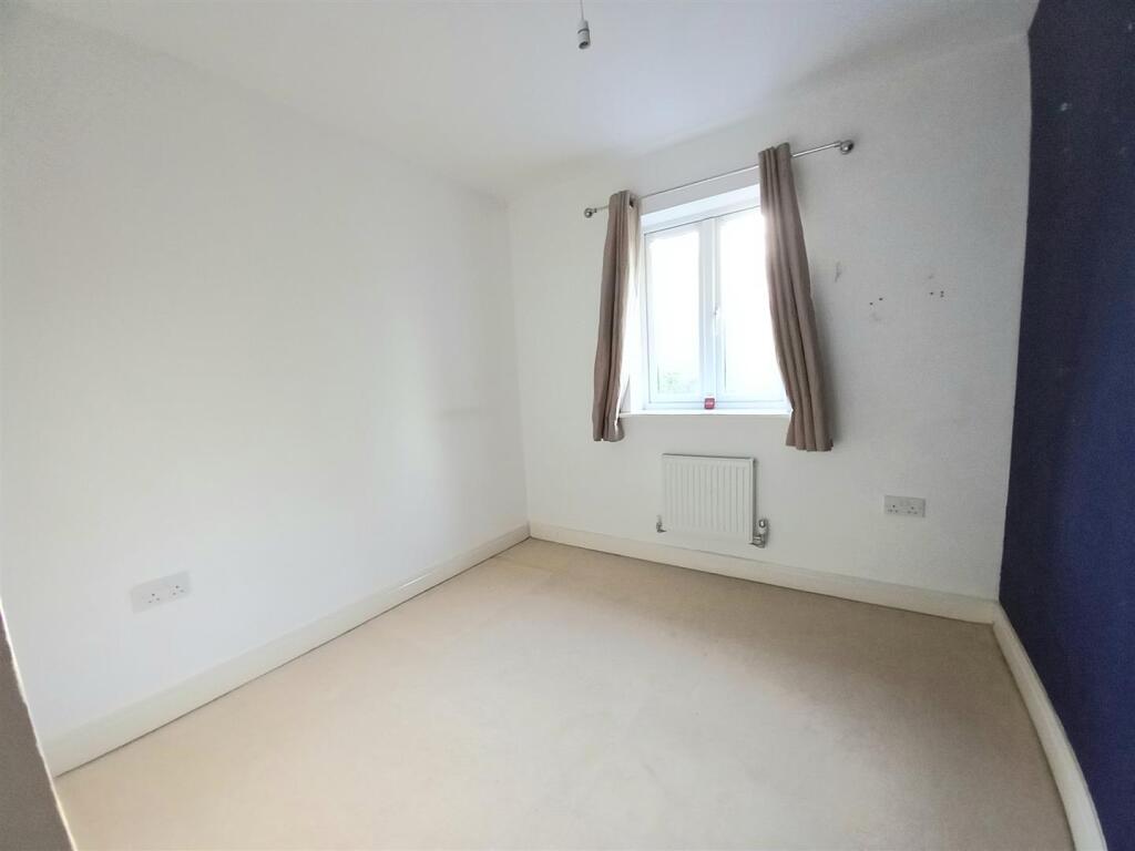 5 Pollards Bed 3.jpg