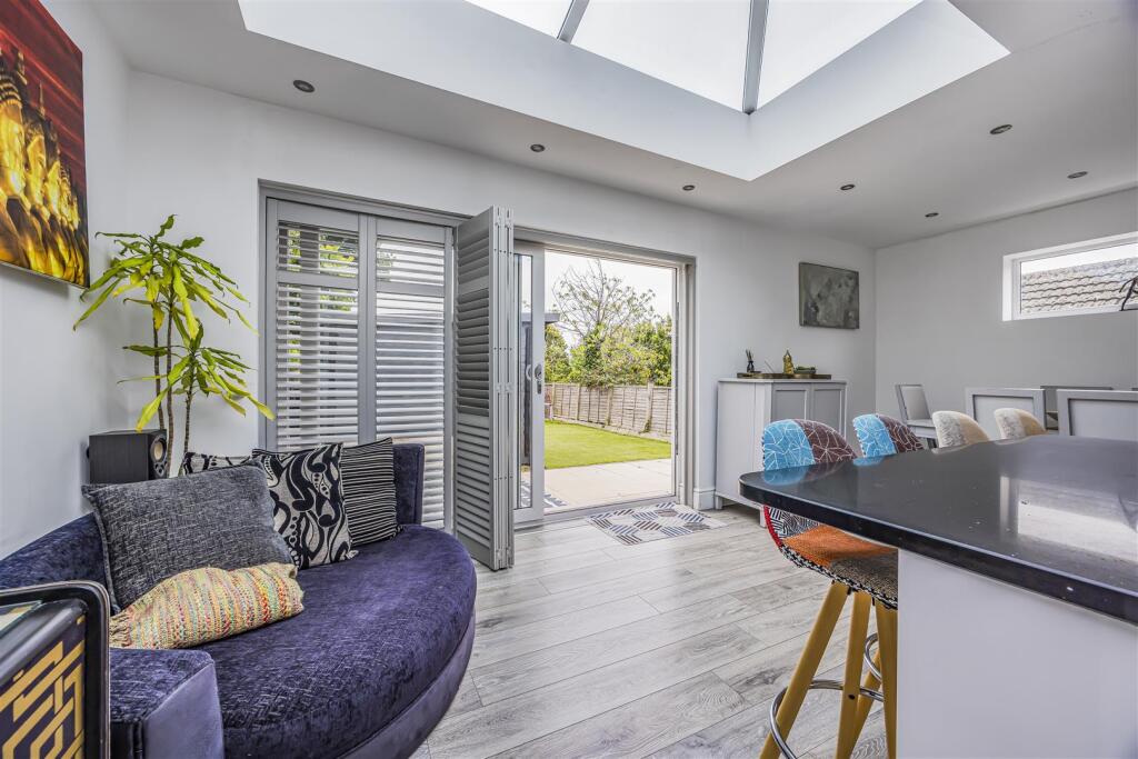 30 Uplands Road, Drayton-PorticoMarketing-SoldBy-2