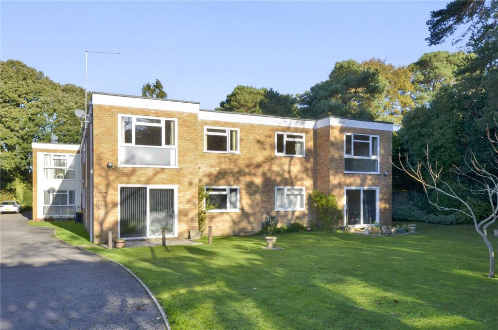 Summerlands, Princes Road, Ferndown, BH22