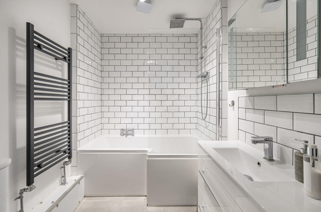 1360482-6-68dac55...