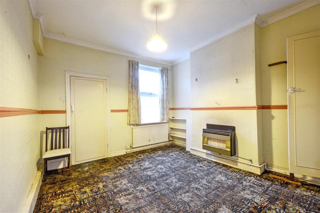 Dining Room_1.jpeg