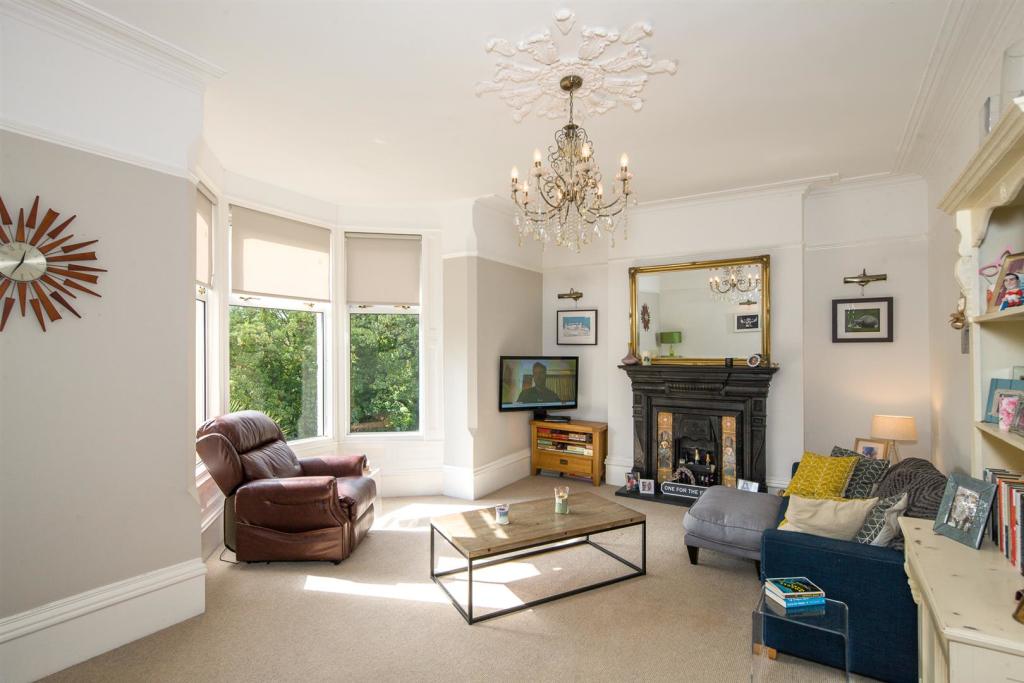 3_Beech_Road_Penarth-33.jpg