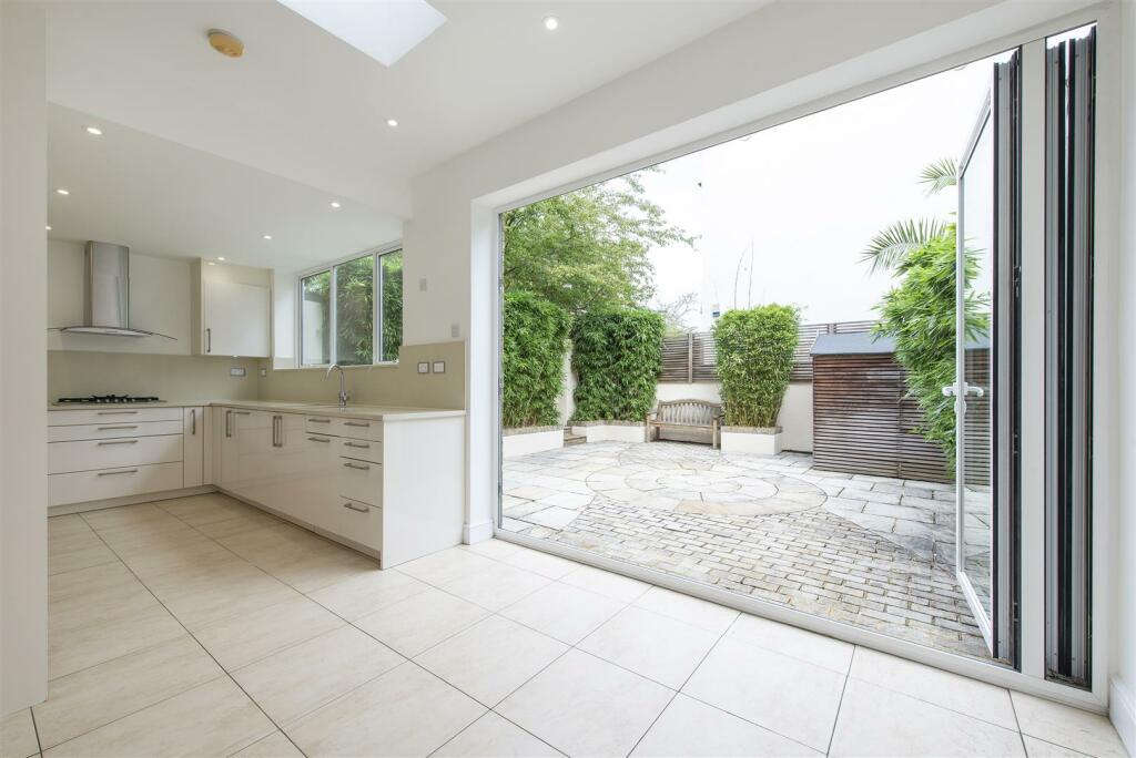 50702 -Hi res (10).jpg