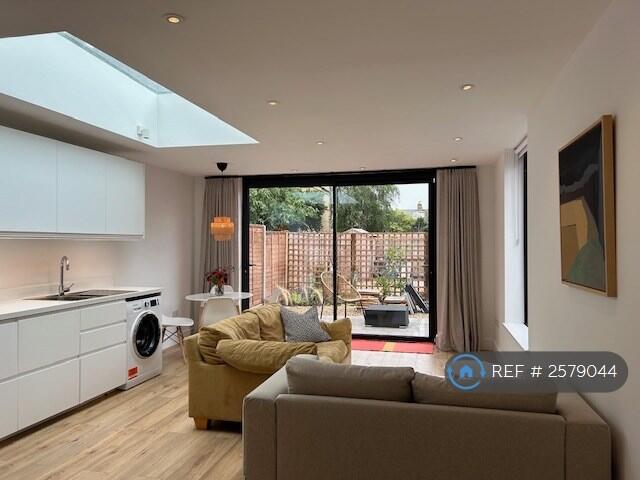 Open Plan Kitchen Dining Room Longe