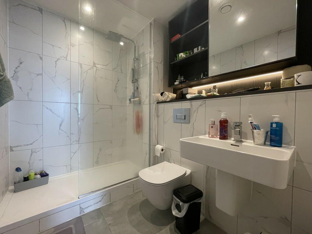 3007 Riverview2